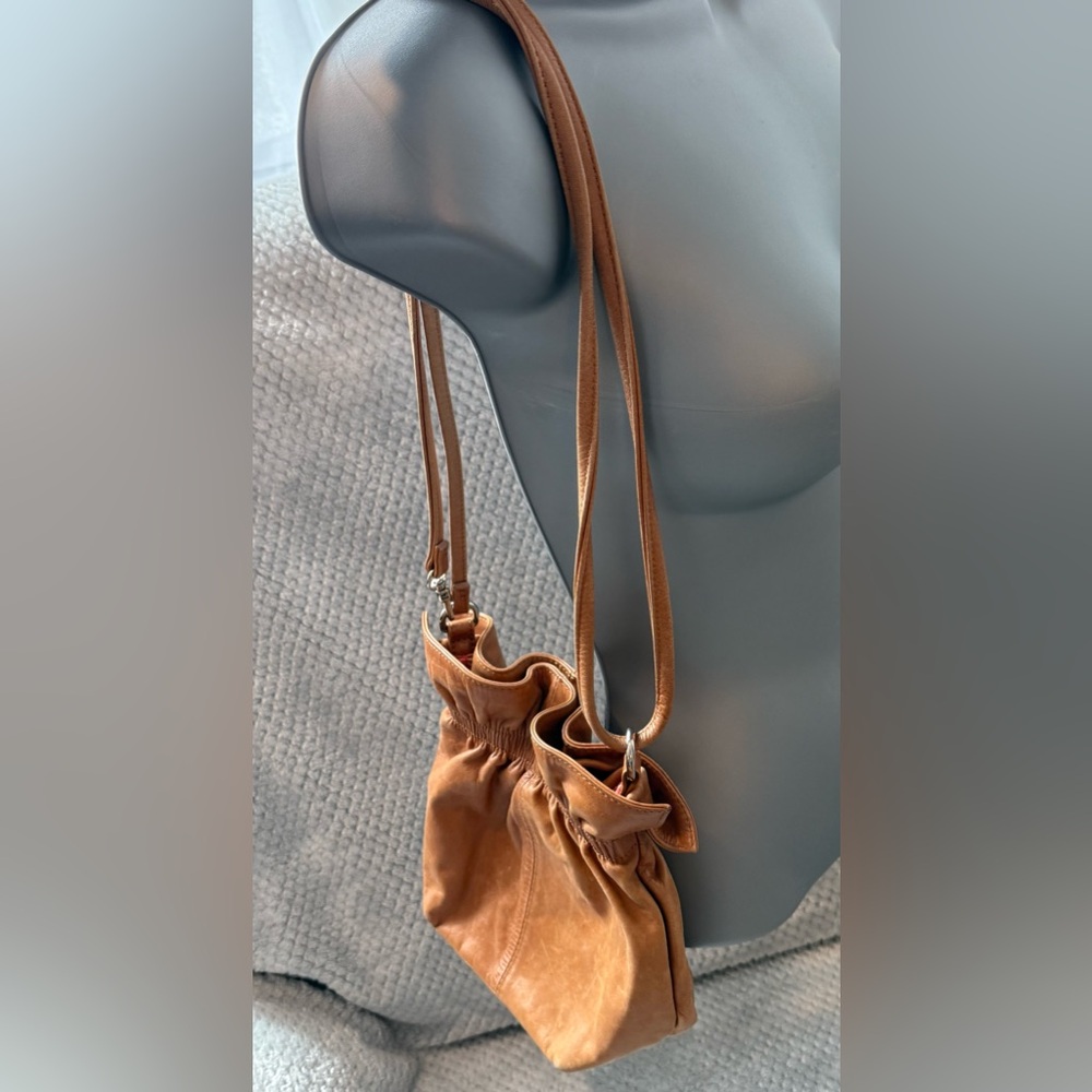 HOBO Chestnut Small Leather Cinched Crossbody/Shoulder Bag